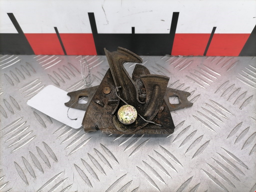 Замок капота VOLKSWAGEN Passat B3 1988-1993