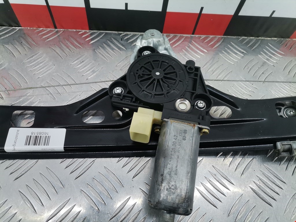 Стеклоподъемник задний правый MERCEDES-BENZ C-Class C-klasse W203 2000-2007