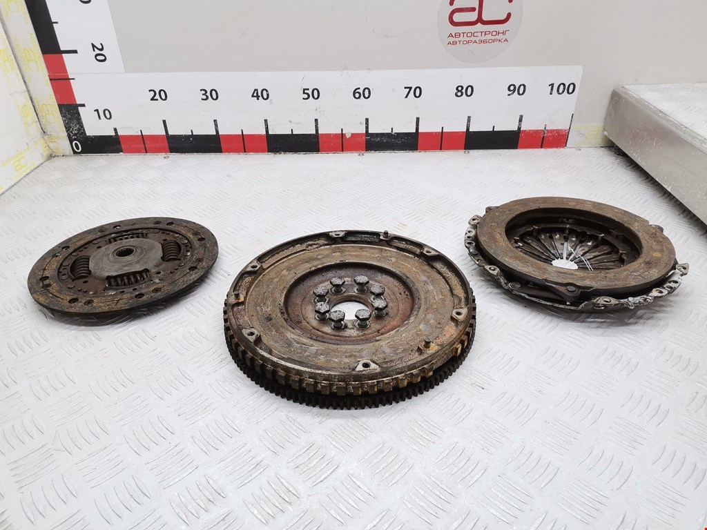 Маховик (демпфер сцепления) PEUGEOT 307 2001-2008