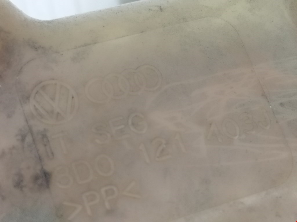 Бачок расширительный VOLKSWAGEN Passat B5 1997-2005