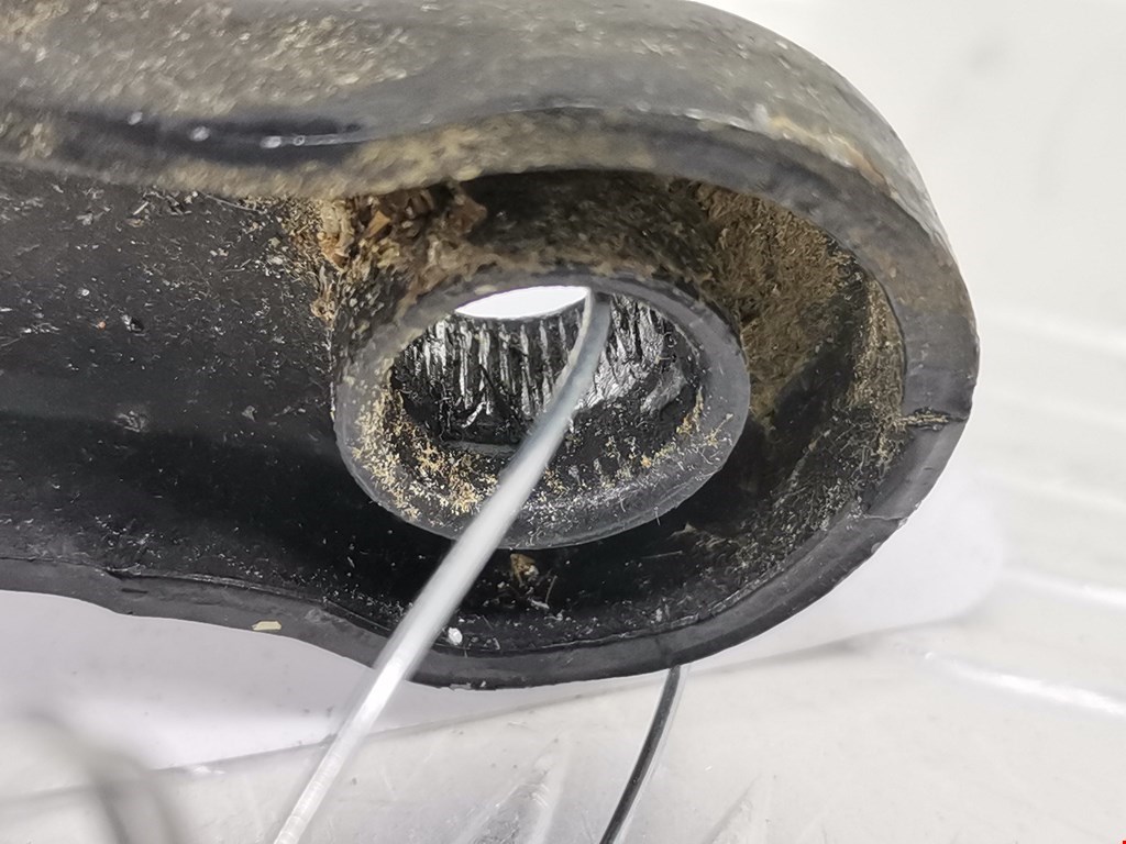 Поводок дворников передний левый/ правый OPEL Corsa D 2006-2014