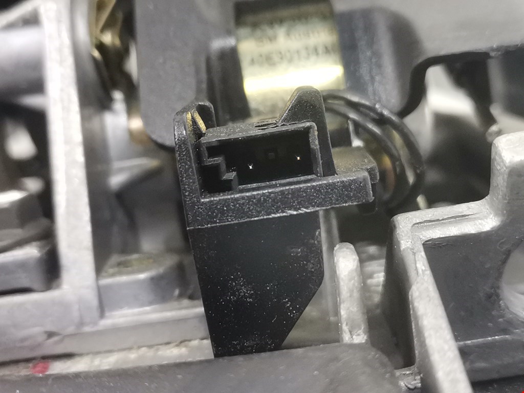 Кулиса (селектор) АКПП/МКПП в салоне BMW 3er E46 1998-2006