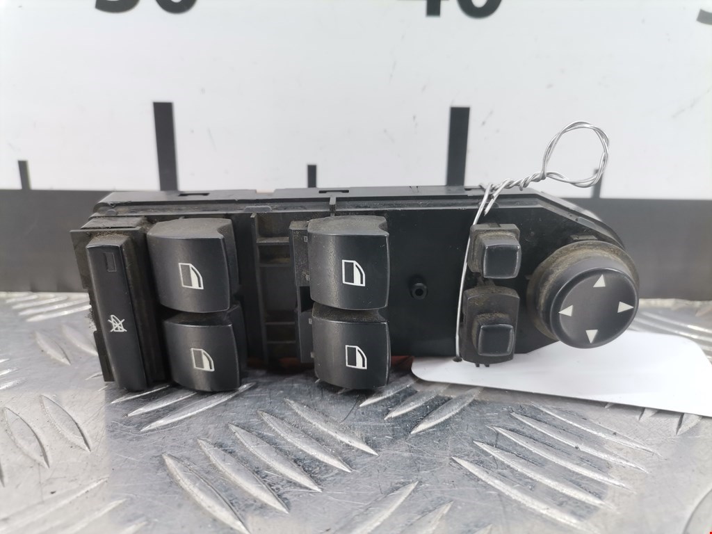 Блок управления стеклоподъемниками BMW 5er 5 серия E60/E61 2003-2010