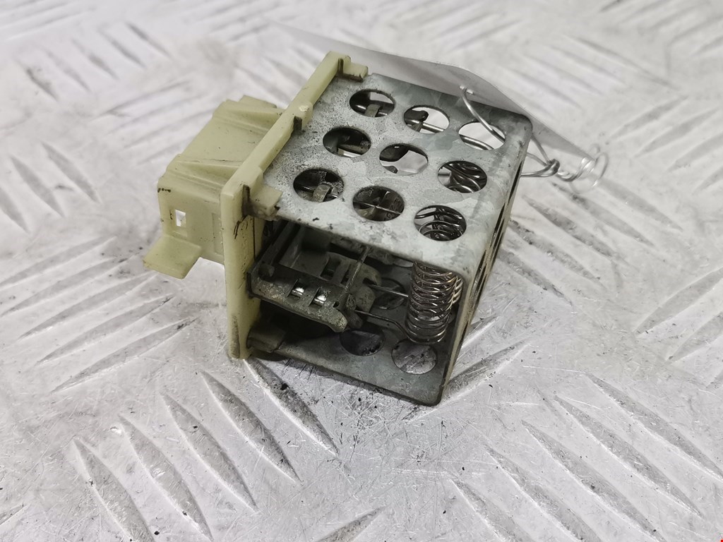 Сопротивление печки (резистор отопителя) Citroen Xsara Picasso (1999-2012)