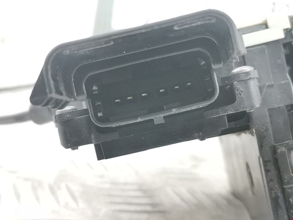 Замок двери передней правой CITROEN C4 Picasso 2006-2013