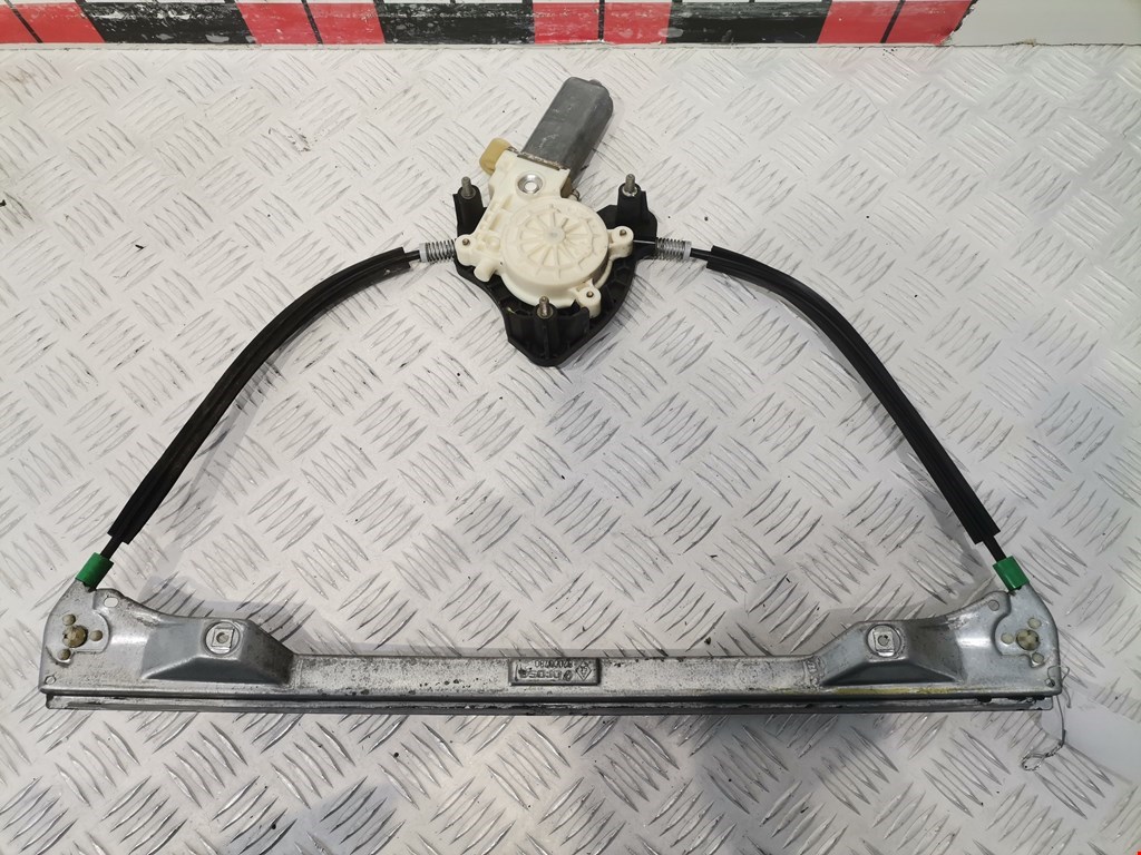 Стеклоподъемник передний правый RENAULT Clio 1998-2008