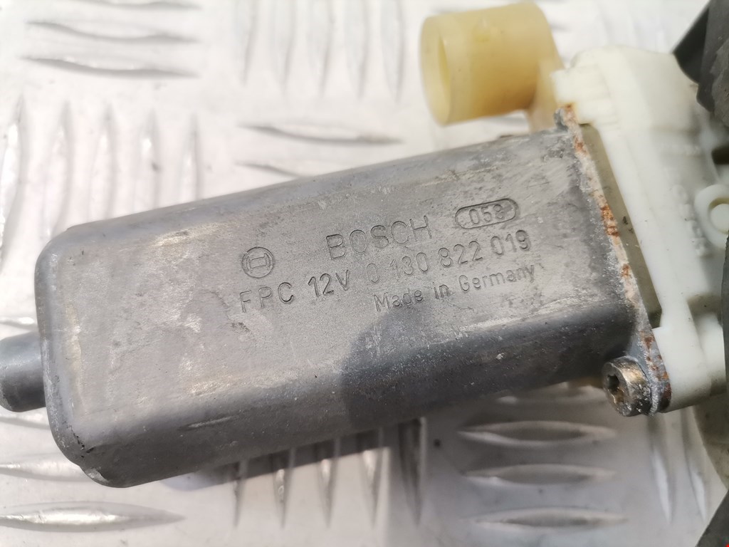 Стеклоподъемник передний правый RENAULT Clio 1998-2008