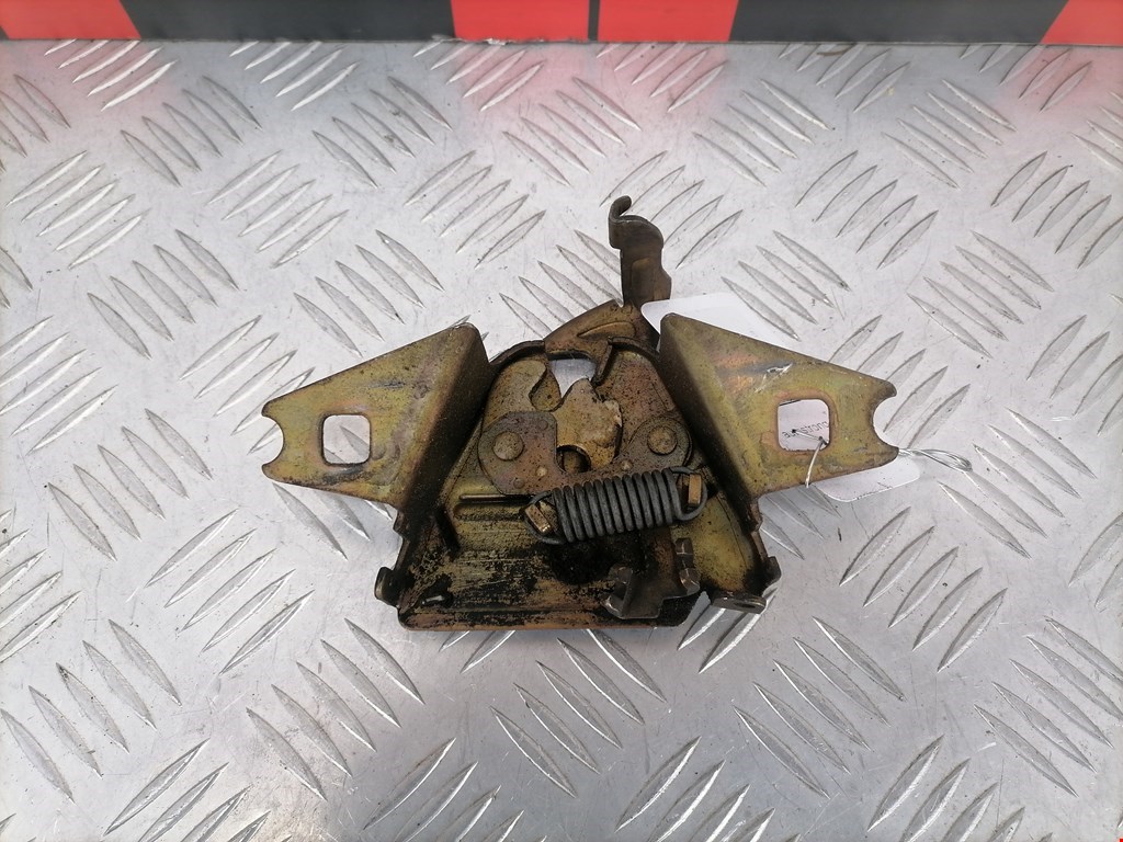 Замок капота VOLKSWAGEN Passat B3 1988-1993