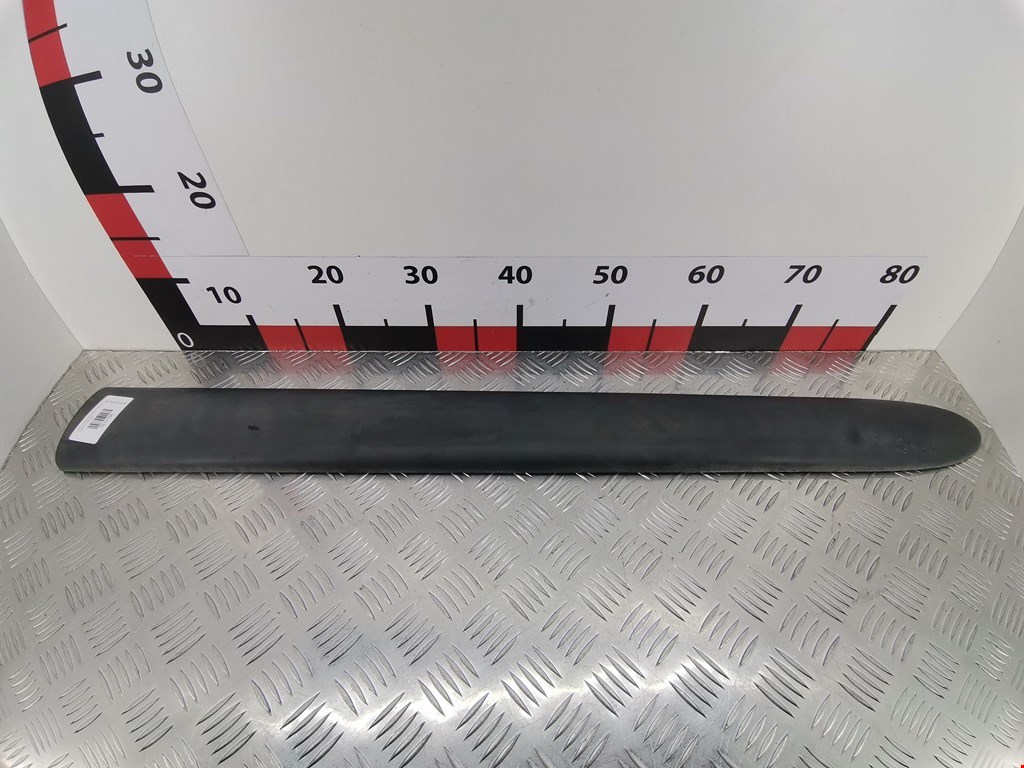 Накладка декоративная (молдинг) двери передней левой Citroen Xsara Picasso (1999-2012)