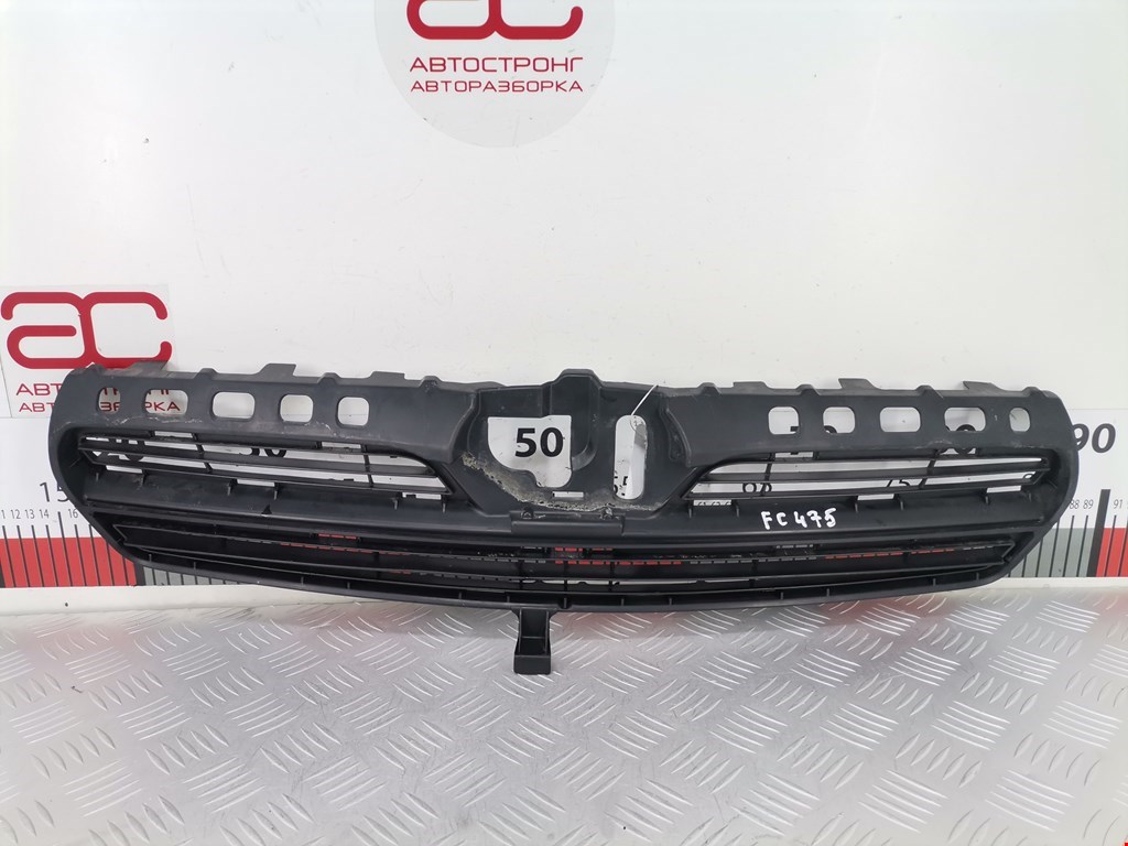 Решетка радиатора TOYOTA Corolla E120 2001-2006