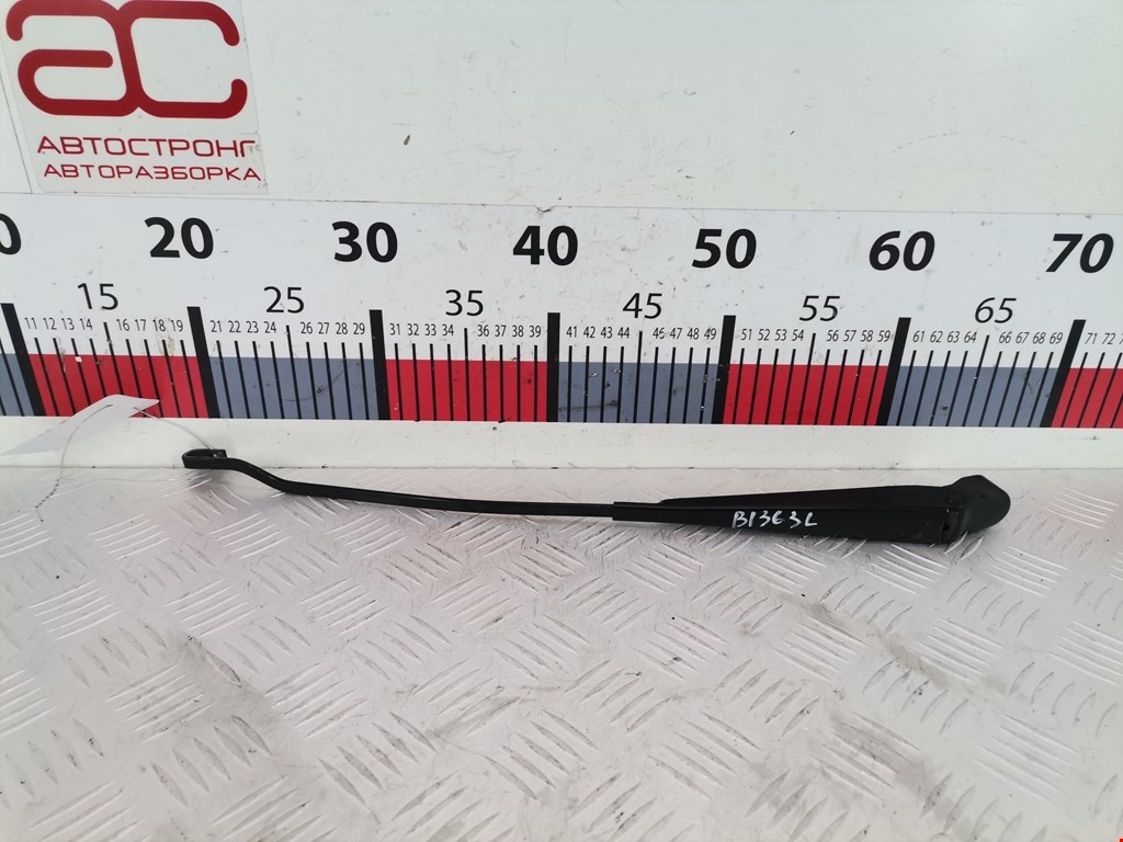 Поводок дворников передний левый/ правый FORD Fiesta 1995-2001