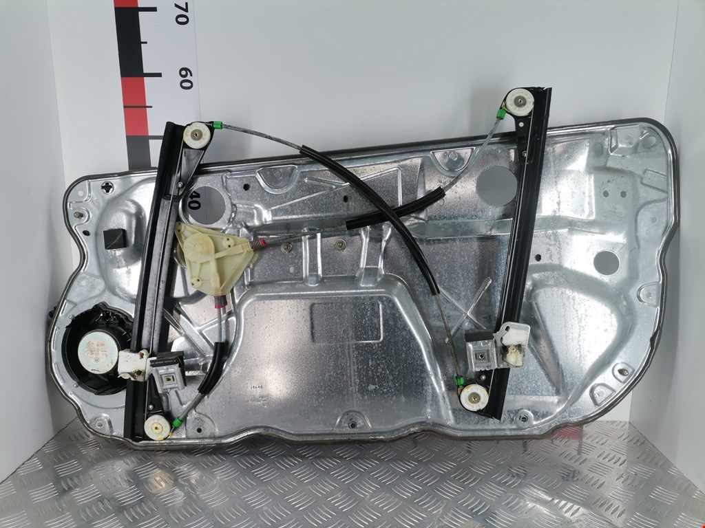 Стеклоподъемник передний левый VOLKSWAGEN Polo IV 2001-2009