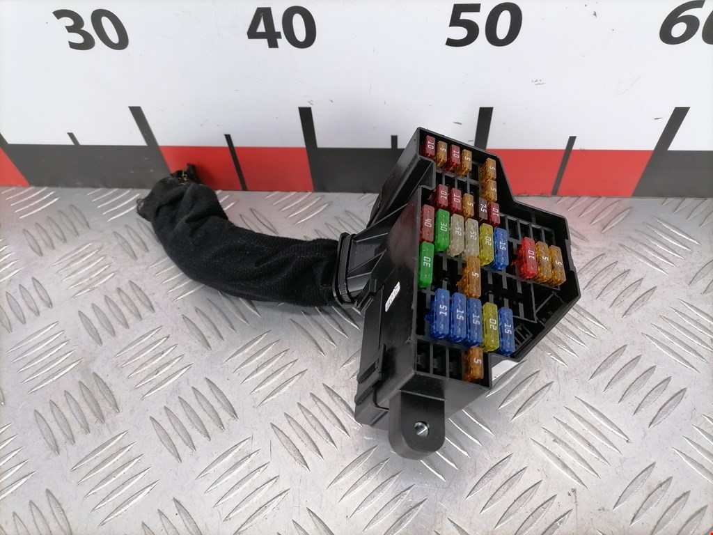 Датчик уровня в бачок омывателя VOLKSWAGEN Golf V 2003-2009