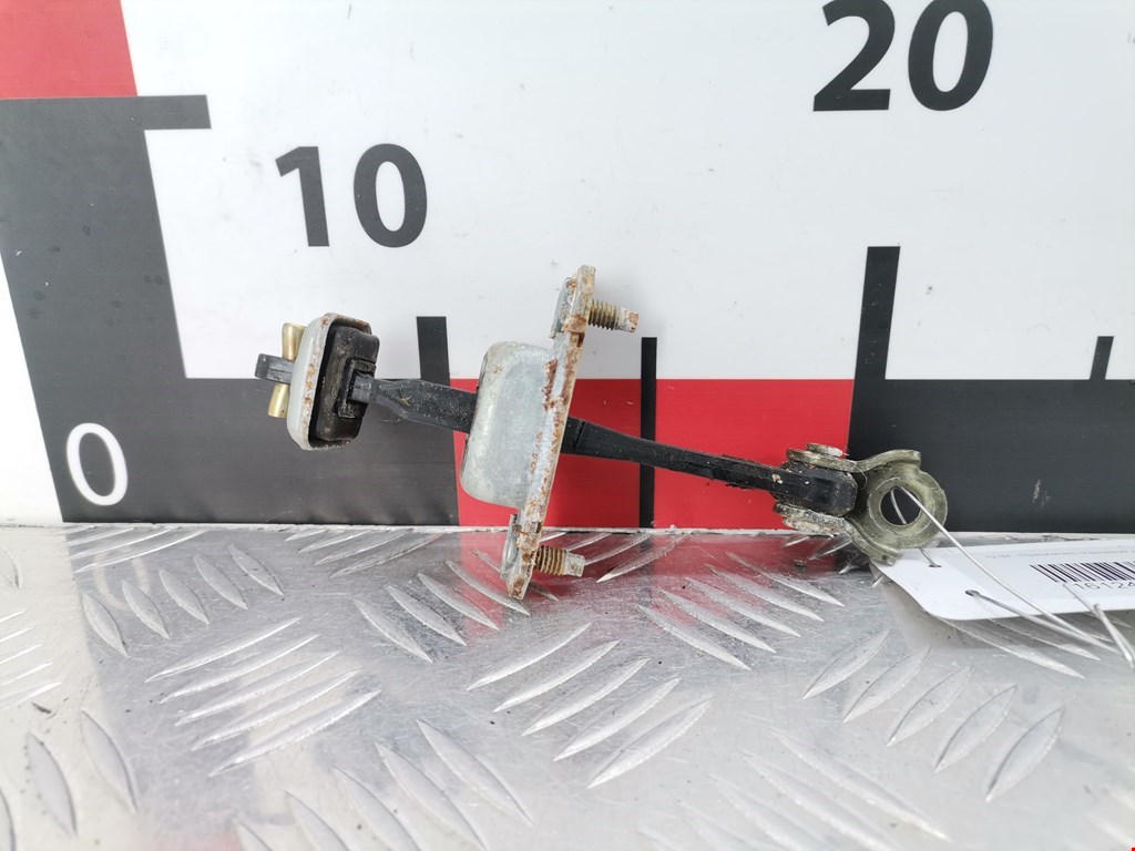 Ограничитель открывания двери SUBARU Forester I 1997-2002