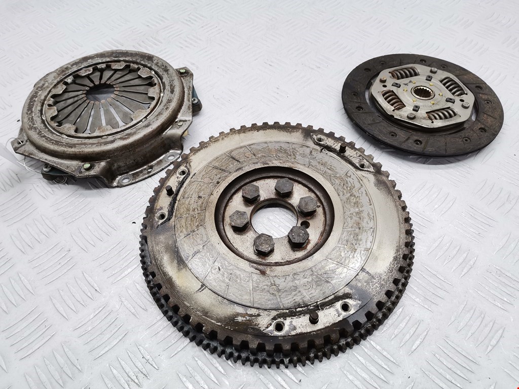 Маховик (демпфер сцепления) Peugeot 206 (1998-2006)