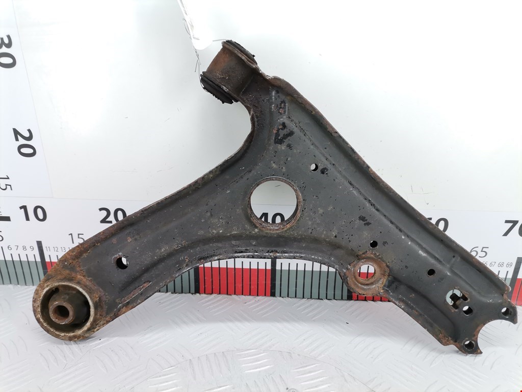 Рычаг передний левый VOLKSWAGEN Golf III 1991-1997