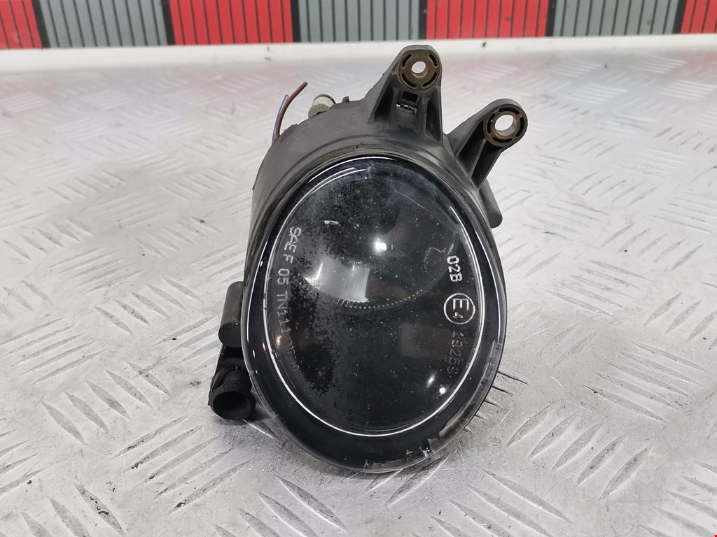 Фара противотуманная правая (ПТФ) AUDI A4 B6 2001-2005