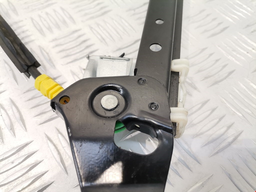 Стеклоподъемник задний правый SEAT Alhambra 1996-2010