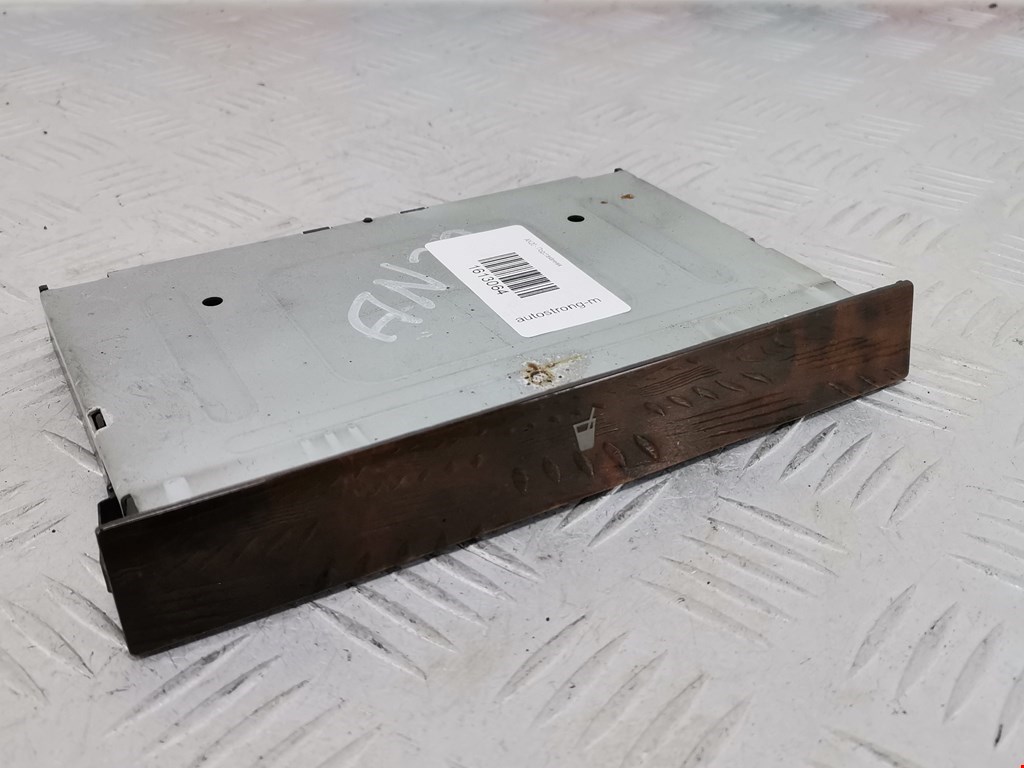 Подстаканник VOLKSWAGEN Bora 1998-2005