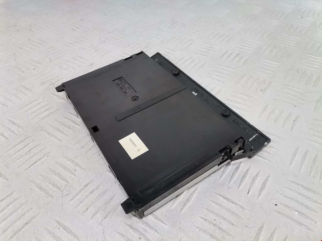 Подстаканник VOLKSWAGEN Bora 1998-2005