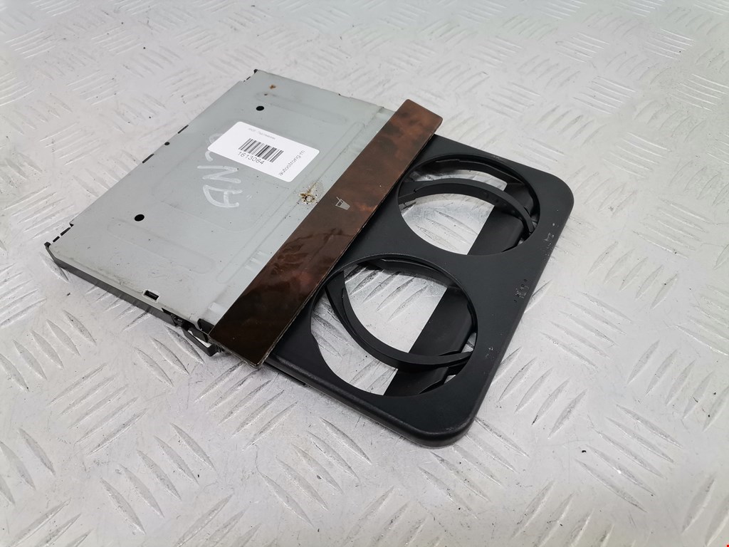 Подстаканник VOLKSWAGEN Bora 1998-2005