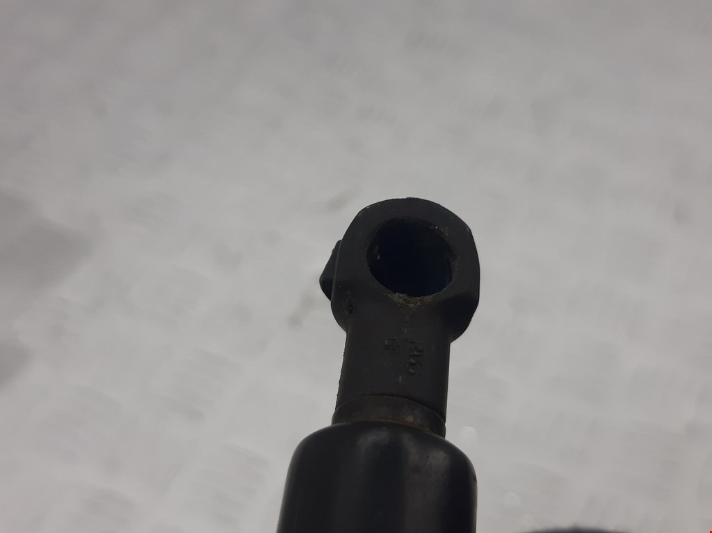 Амортизатор капота левый=правый BMW 5er 5 серия E39 1995-2004