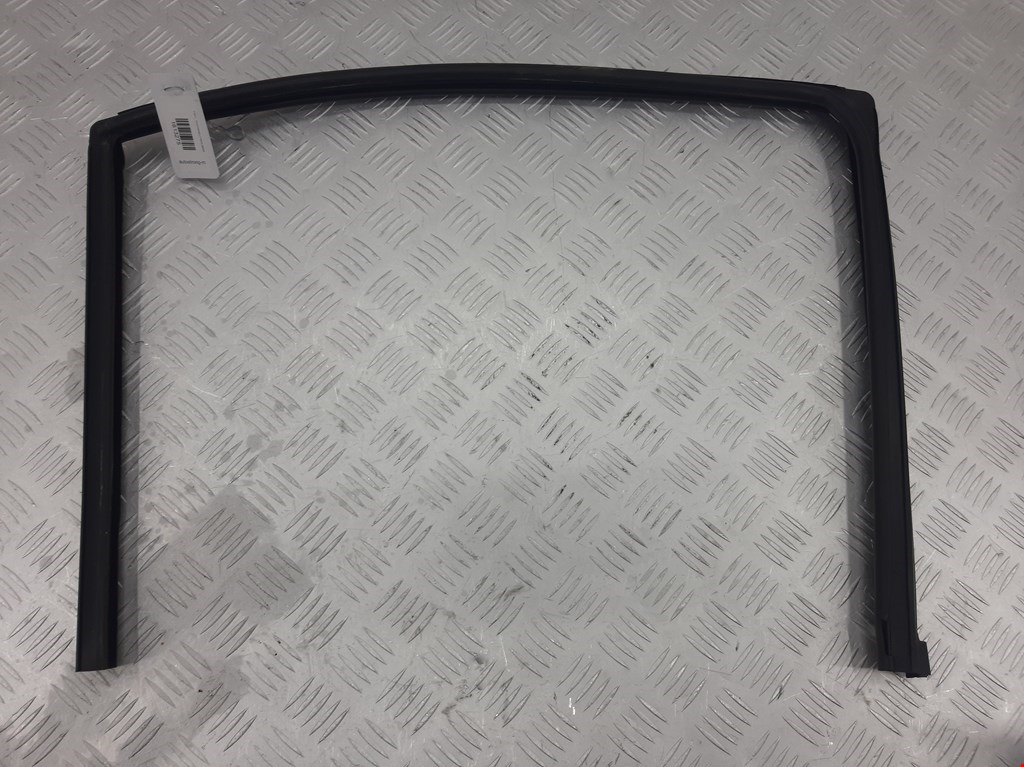 Уплотнитель (внутри) FORD Mondeo III 2000-2007