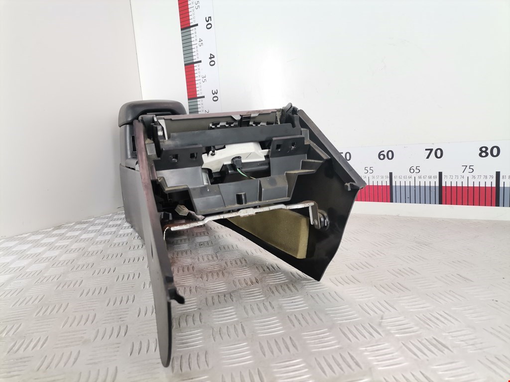 Консоль MAZDA Mazda 6 GG 2000-2007