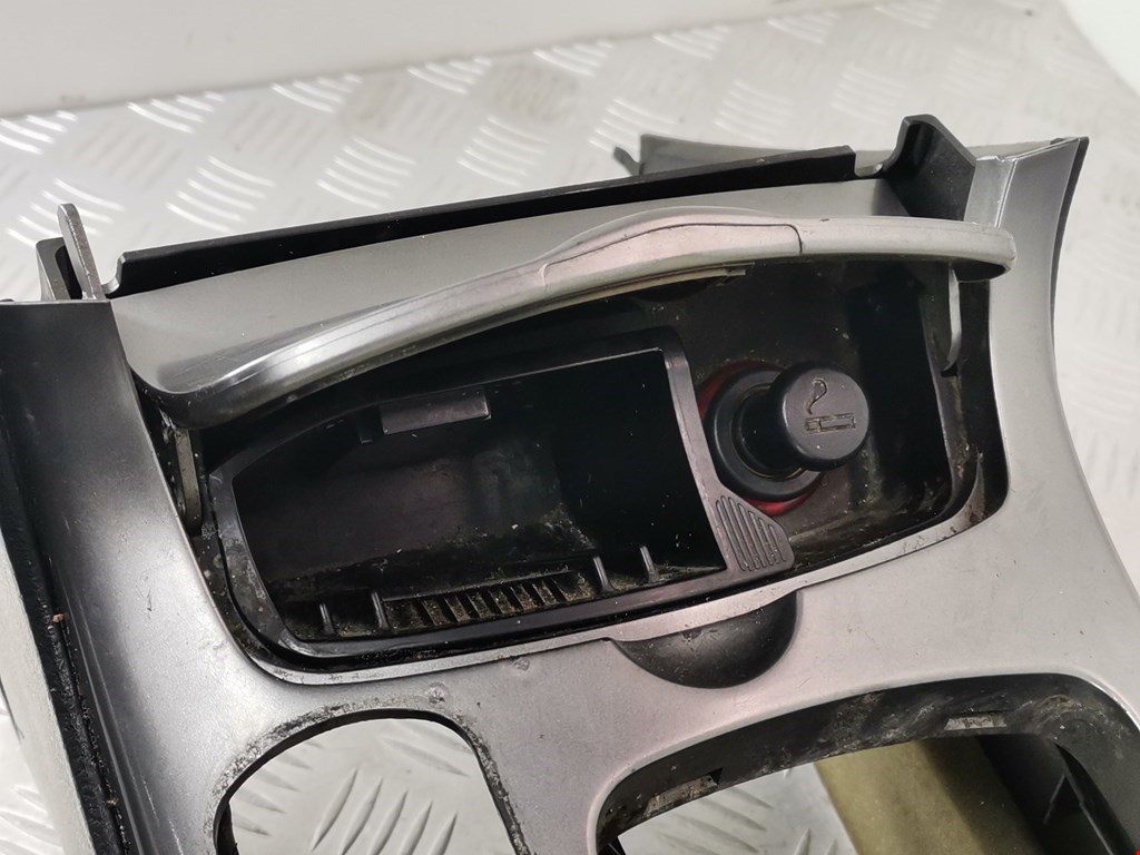 Консоль MAZDA Mazda 6 GG 2000-2007