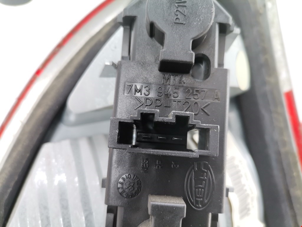 Фонарь задний внутренний левый FORD Galaxy 1995-2005