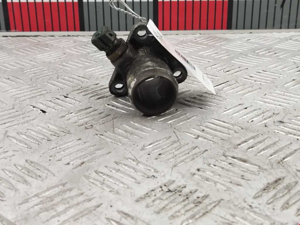 Корпус термостата LAND ROVER Discovery II 1998-2004