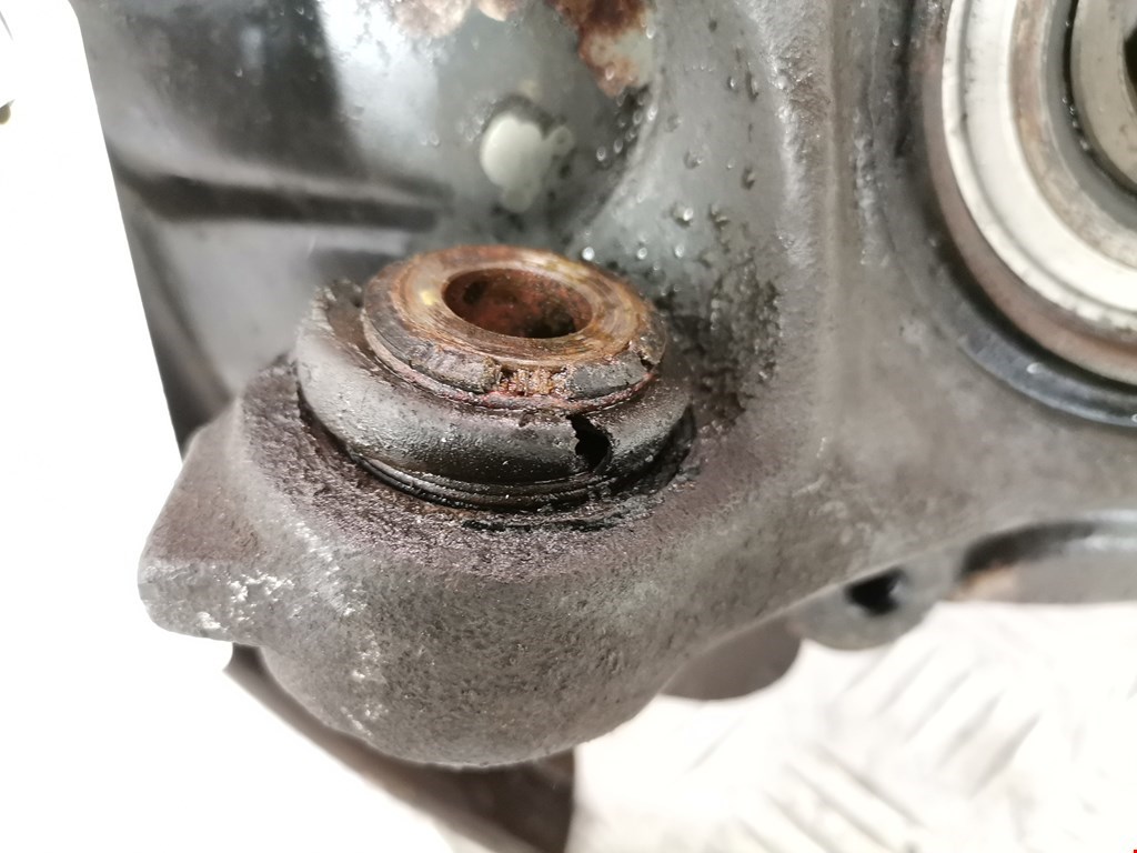 Ступица задняя правая MERCEDES-BENZ C-Class C-klasse W202 1993-2000