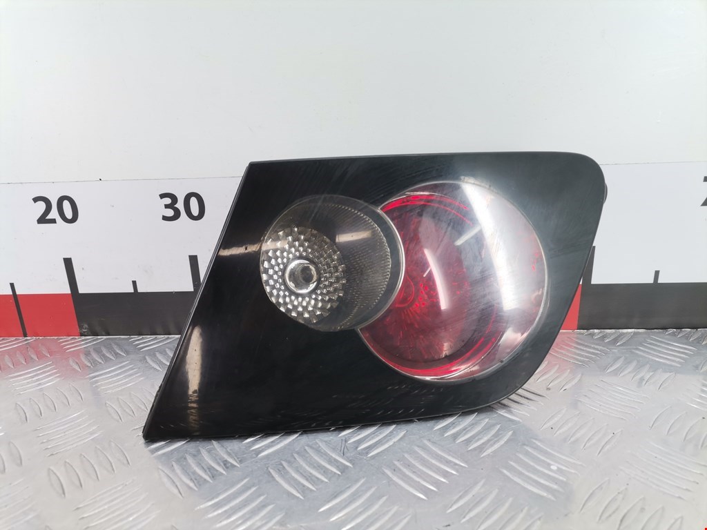 Фонарь крышки багажника правый Mazda 6 GG (2002-2008)