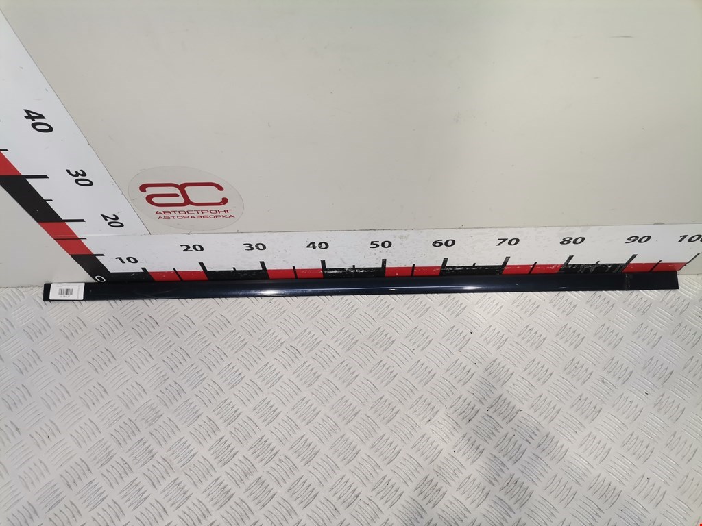 Накладка декоративная (молдинг) двери передней левой Audi A6 C5 (1997-2005)