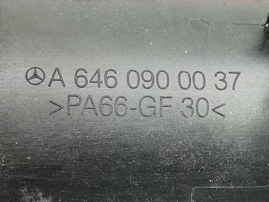 Патрубок интеркулера MERCEDES-BENZ Vito W639 2003-2014