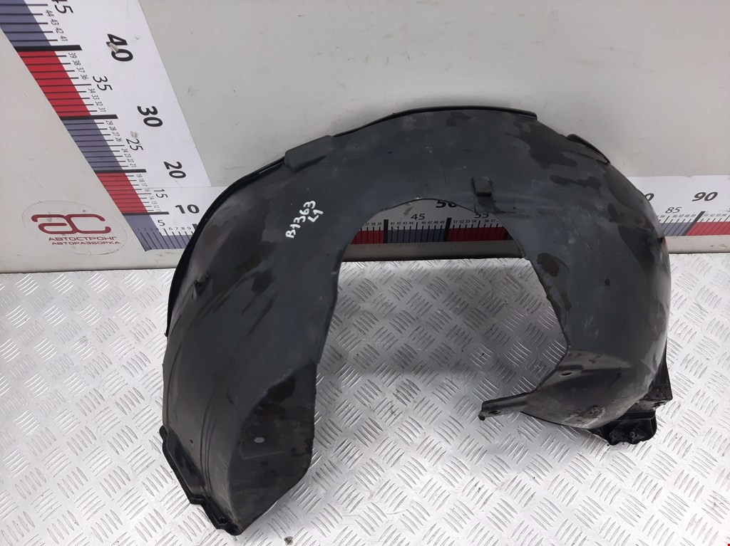 Локер (подкрылок) передний левый FORD Fiesta 1995-2001