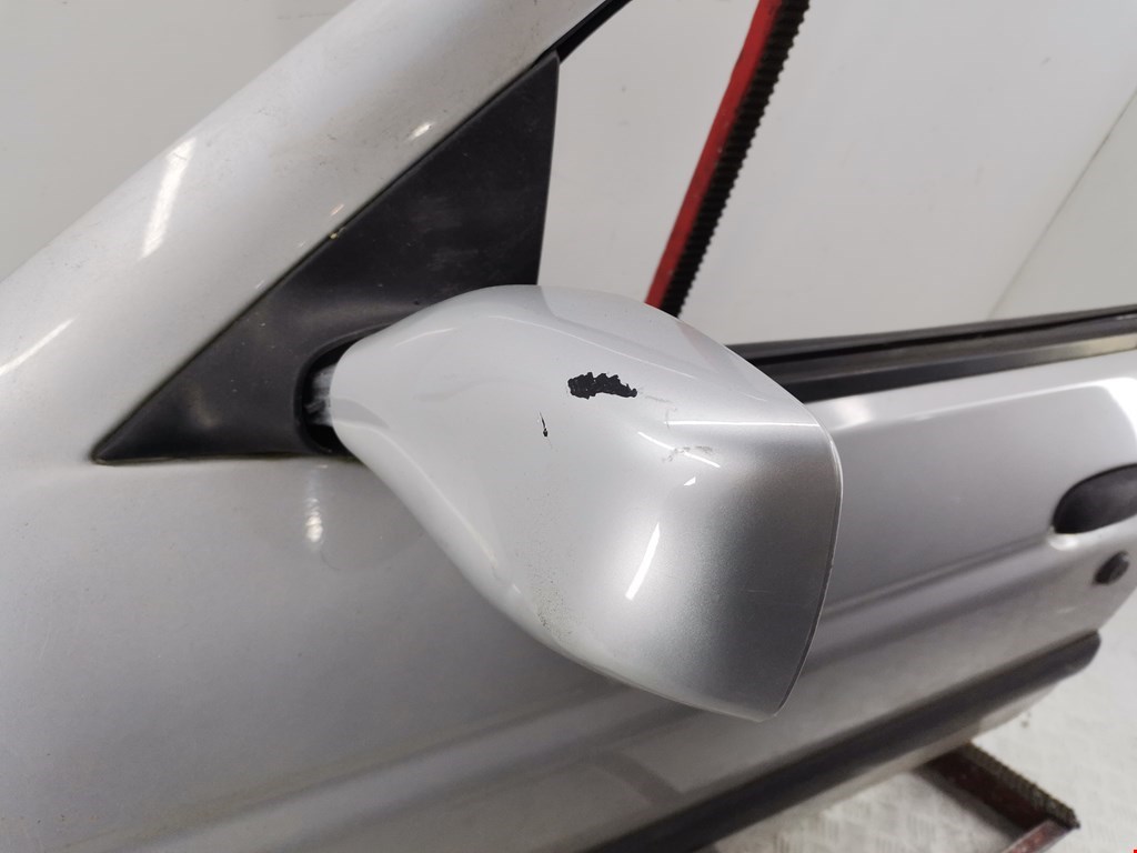 Дверь передняя левая FORD Escort 1995-2000