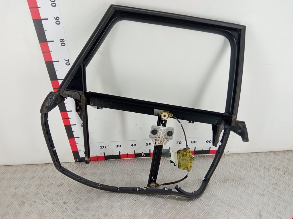 Стеклоподъемник задний правый AUDI A6 C6 2004-2010