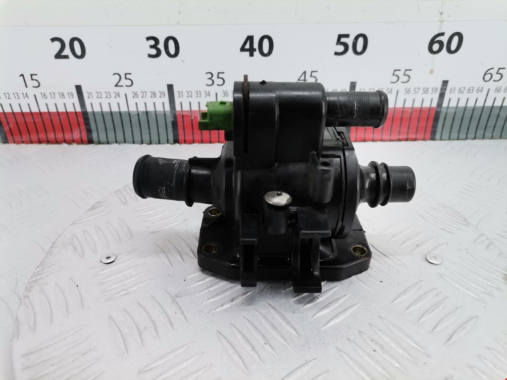 Корпус термостата FORD Fusion 2002-2012