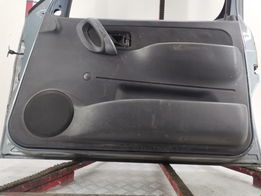 Дверь передняя правая CITROEN Berlingo 1996-2012