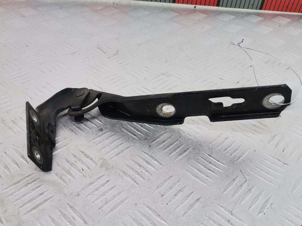 Петля капота левая/правая AUDI A4 B6 2001-2005