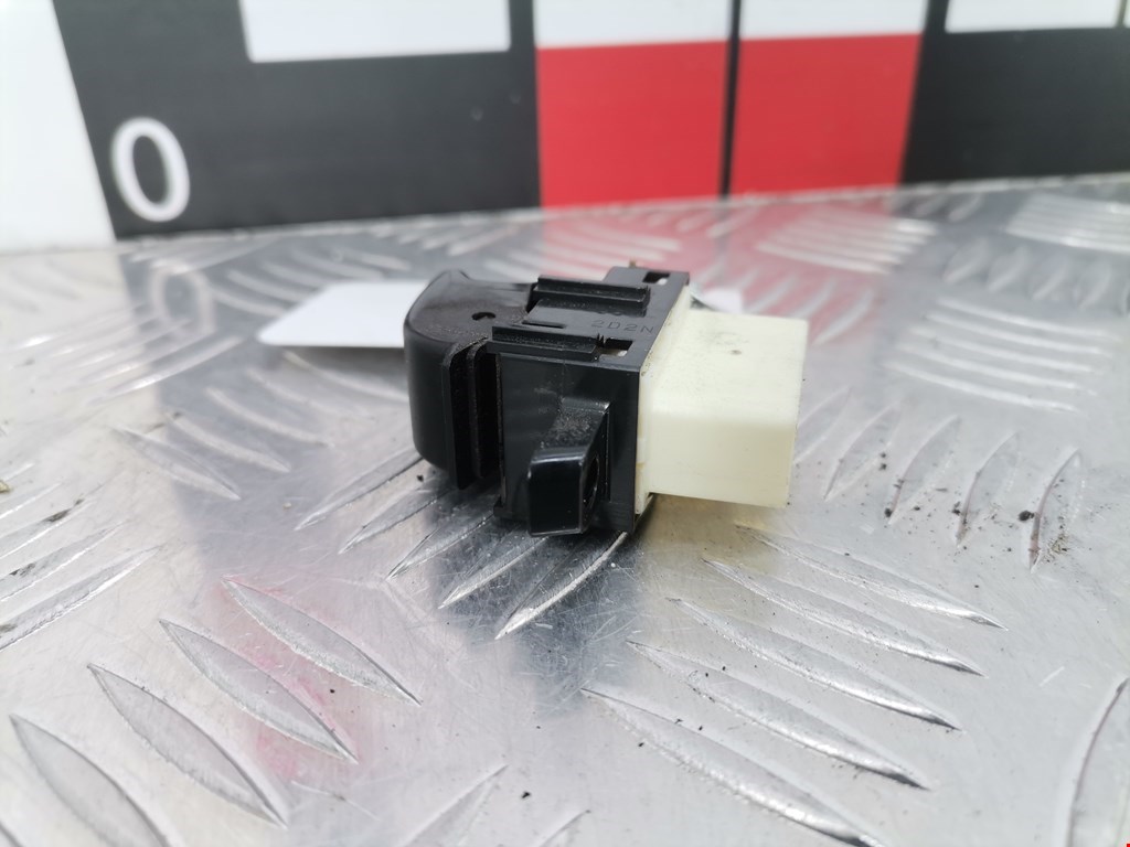 Кнопка стеклоподъемника MAZDA Mazda 6 GG 2000-2007