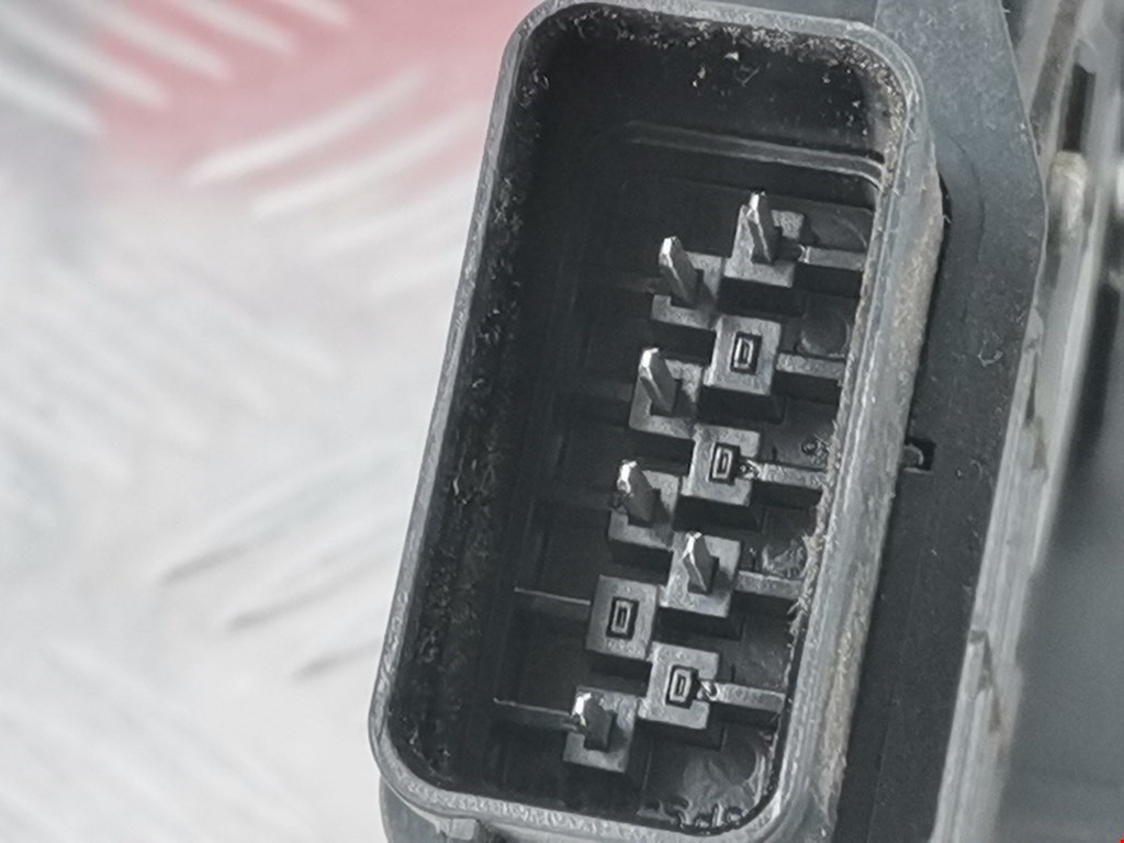 Замок двери задней левой FORD Focus II 2005-2011