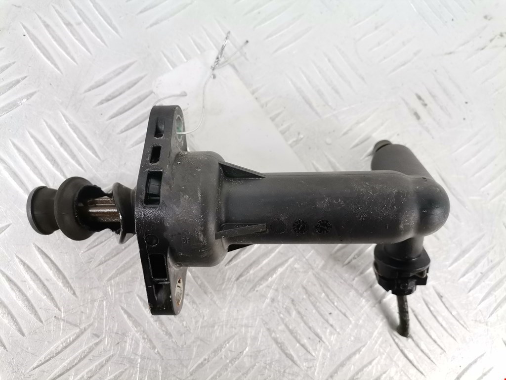 Цилиндр сцепления рабочий VOLKSWAGEN Polo IV 2001-2009