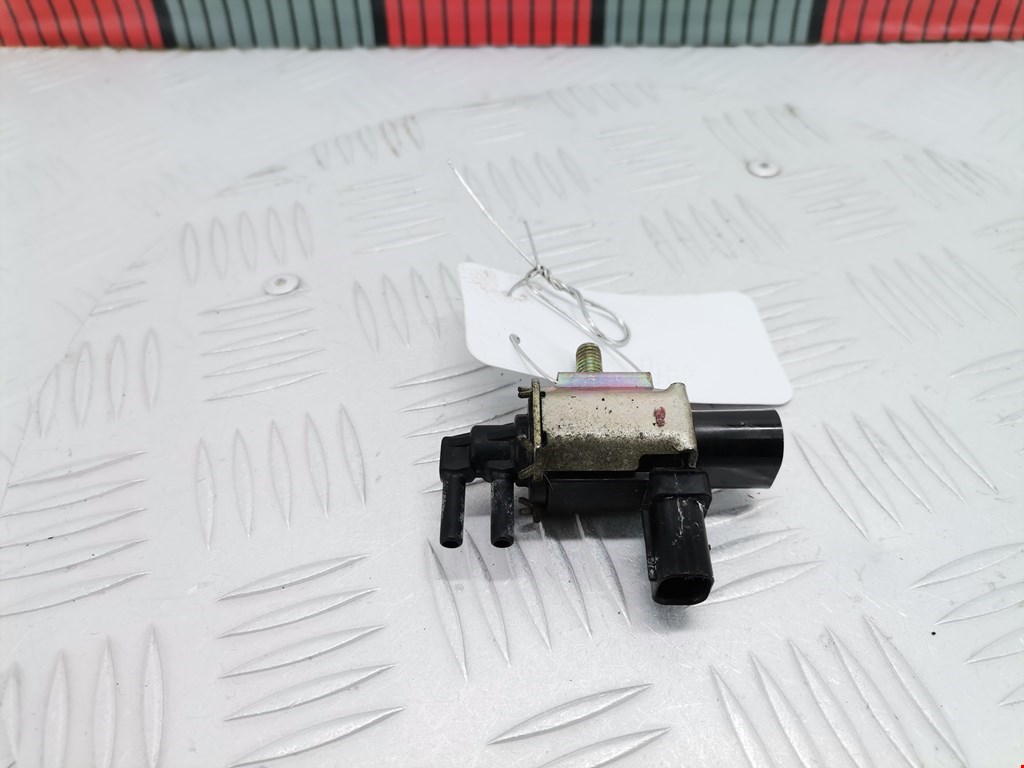 Клапан воздушного фильтра Ford C-MAX 1 (2003-2010)