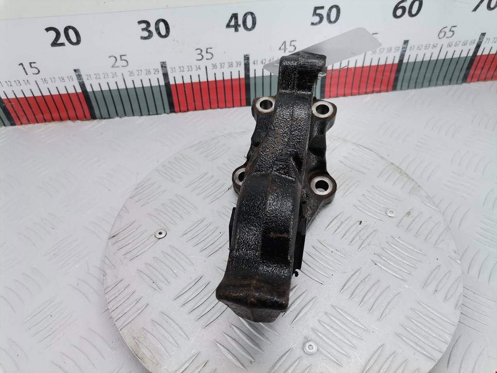 Кронштейн PEUGEOT Partner 2008-2018