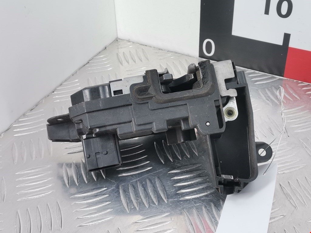 Замок двери передней правой OPEL Zafira B 2005-2012