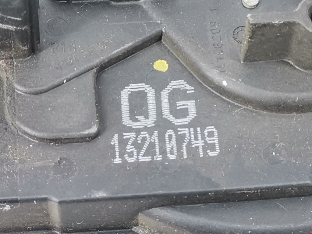 Замок двери передней правой OPEL Zafira B 2005-2012