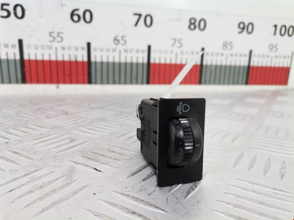 Кнопка корректора фар TOYOTA Avensis 2003-2008