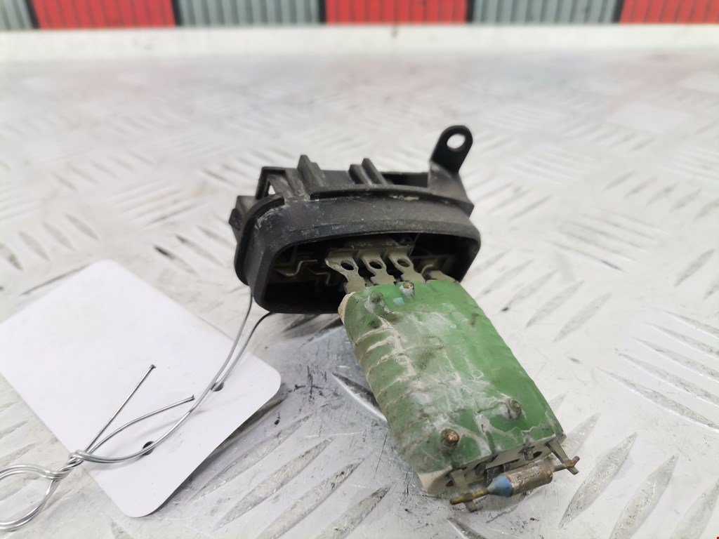 Резистор отопителя (сопротивление печки) MERCEDES-BENZ Vito W638 1996-2003